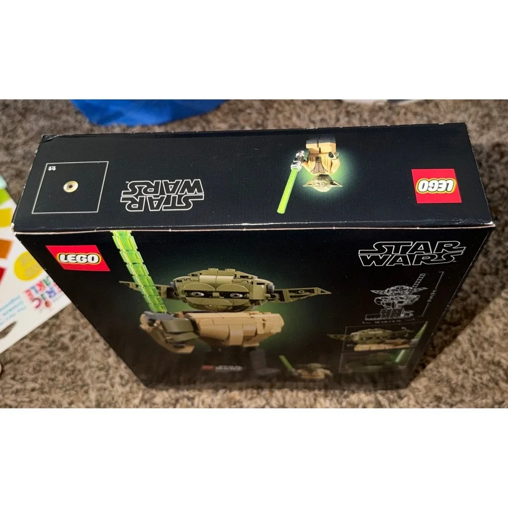 Lego-Star Wars Attack of the Clones Yoda Bust Building Set (NWT) 75438